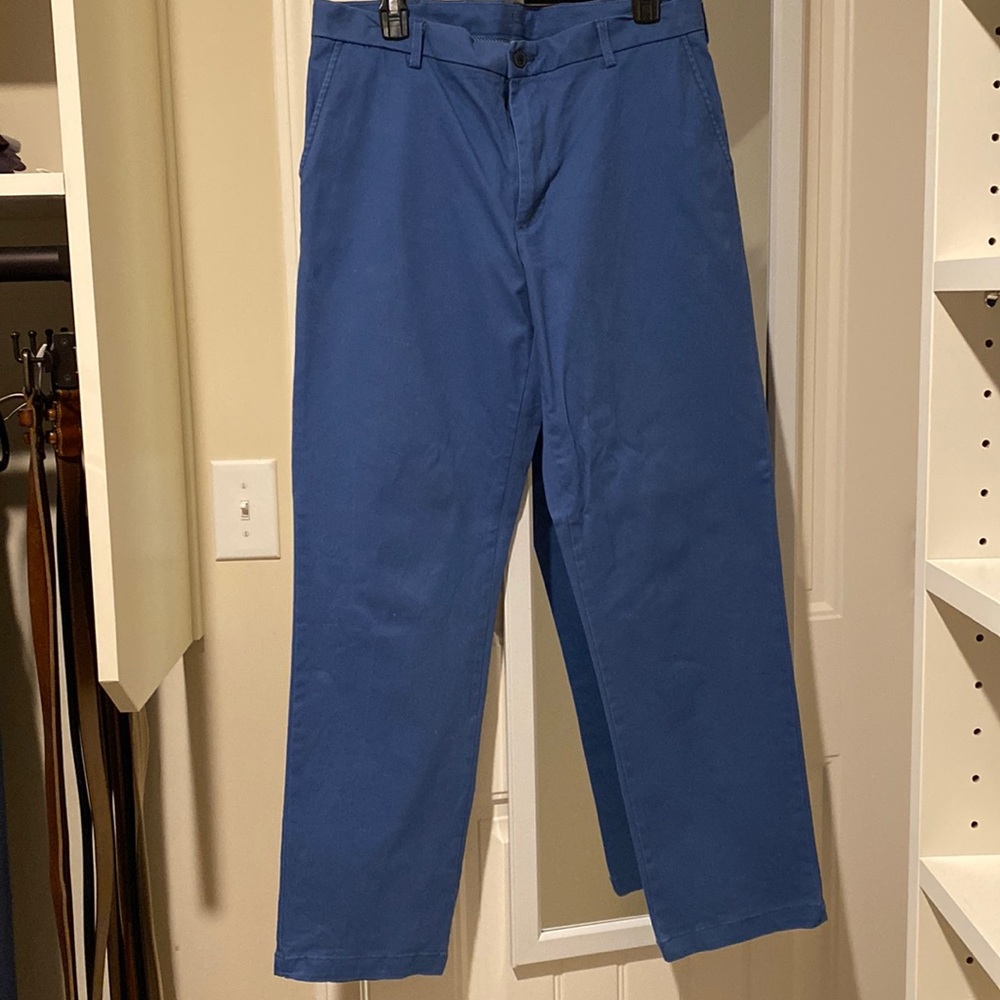 Izod men’s saltwater 33x32 stretch chinos- blue